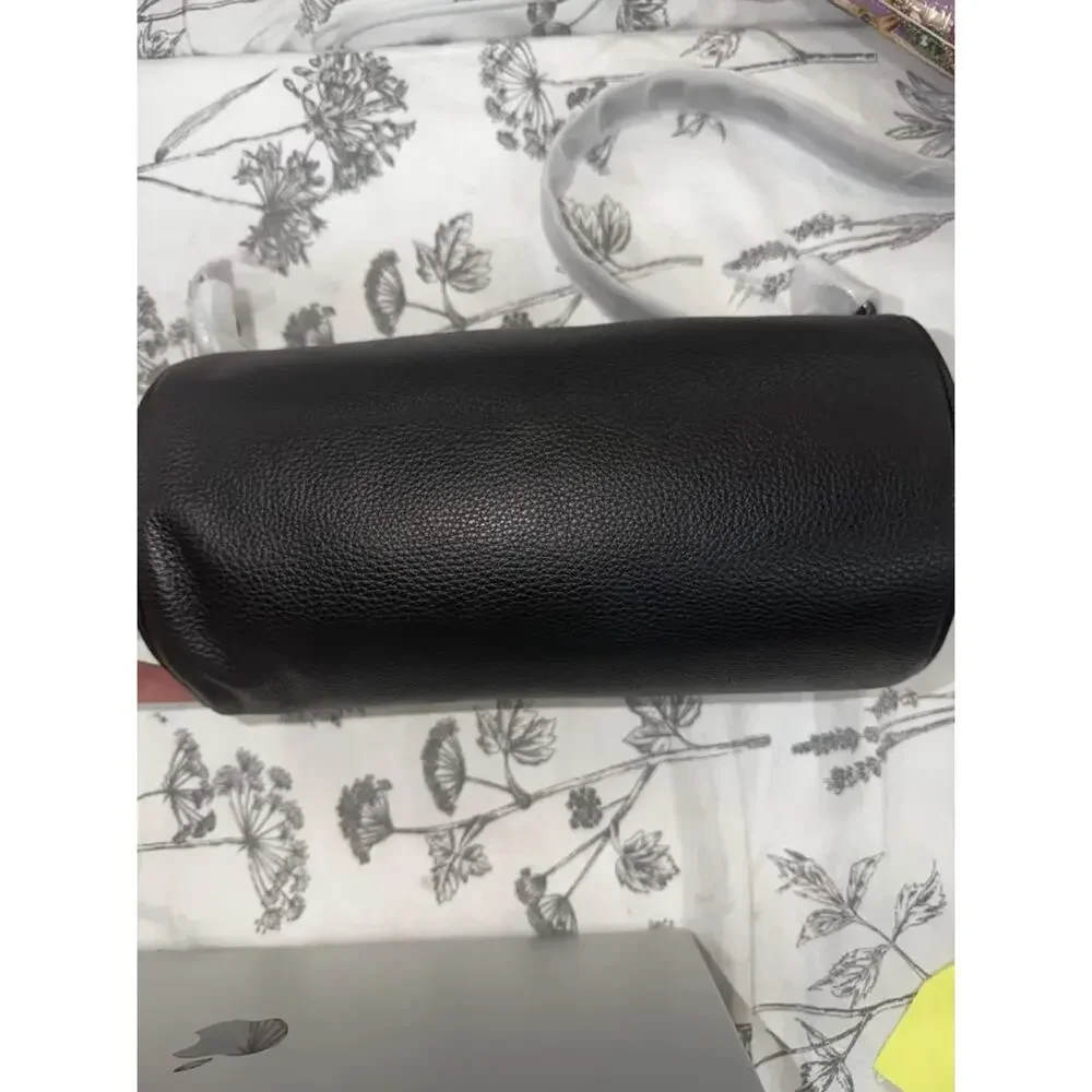 NWT B9-003 Coach Andre Barrel Bag 30 Silver/black Refined pebble leather CET20